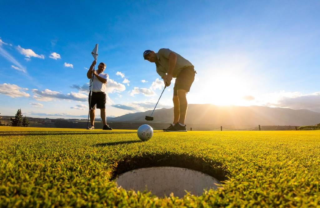 Nắm rõ cách tính điểm golf giúp người chơi so sánh khả năng và thành tích với các golfer khác 