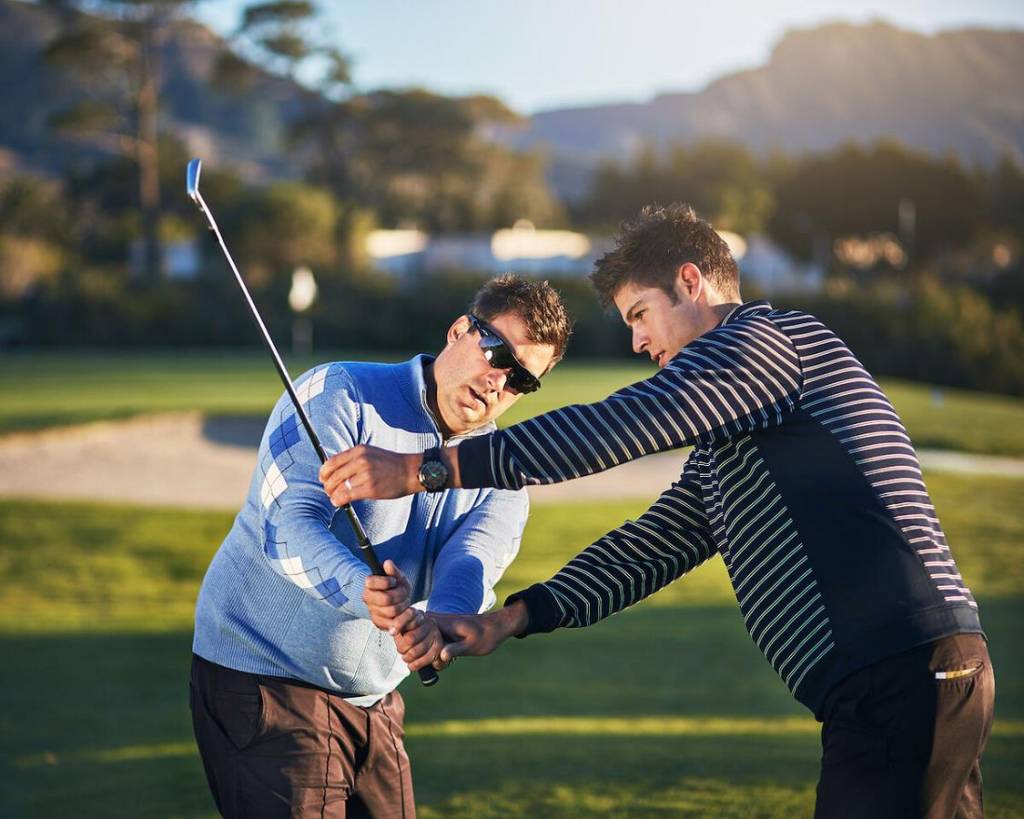 Lựa chọn khóa học golf phù hợp sẽ giúp bạn cải thiện kỹ năng nhanh chóng và hiệu quả