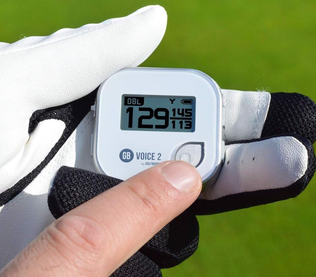Máy đo khoảng cách golf là vật dụng quan trọng đối với mỗi golfer chuyên nghiệp