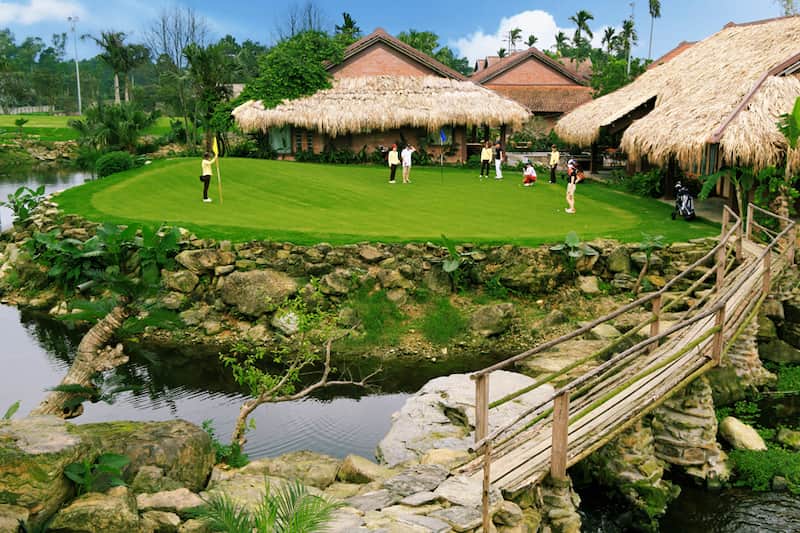 Sân golf Asean Golf & Resort Thạch Thất