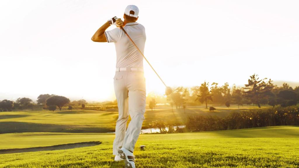 Golf là một môn thể thao hấp dẫn và thú vị được rất nhiều người quan tâm