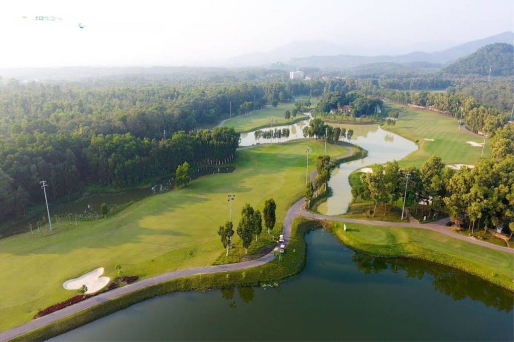 Địa hình sân golf Đại Lải với những thử thách tạo sự hấp dẫn cho các golfer