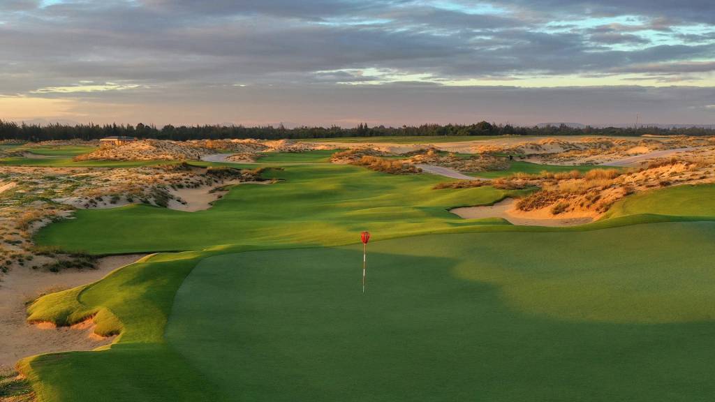 Sân golf Hoiana là niềm một trong những sân golf mới tốt nhất thế giới