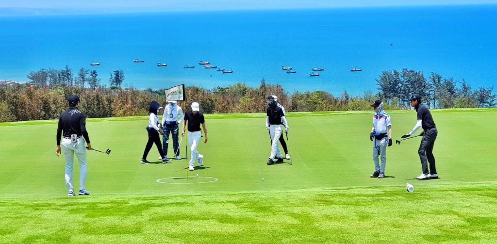 Sân golf Kim Bảng được các golf thủ chuyên nghiệp lui tới trong các kỳ nghỉ