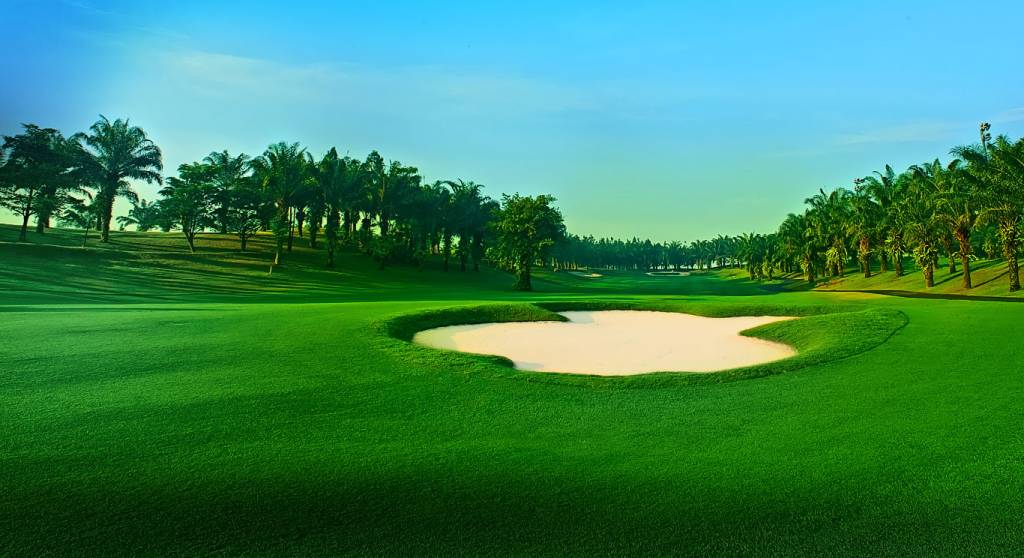 Sân golf lớn nhất Việt Nam