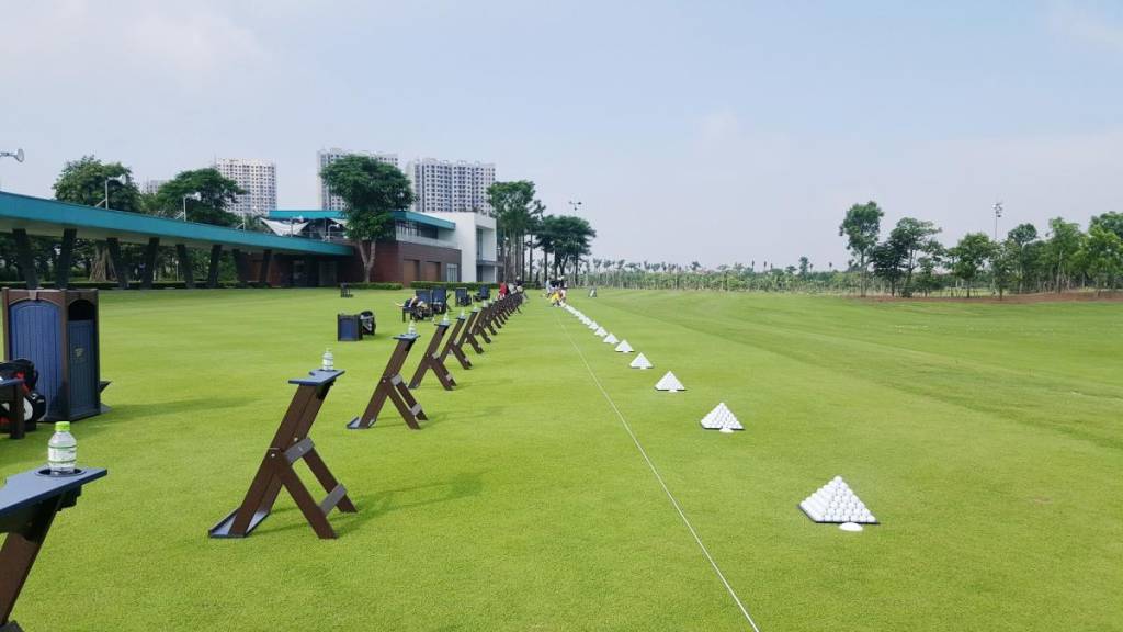 Sân tập golf Long Biên