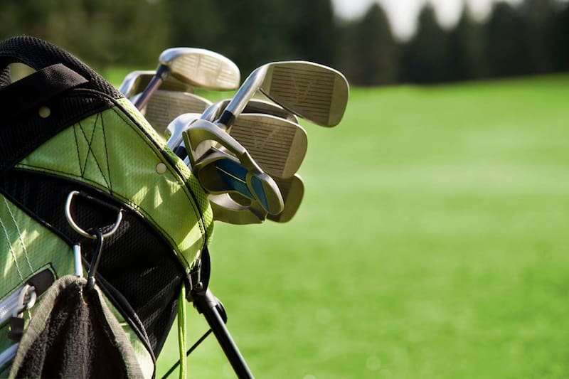 Phụ kiện golf quan trọng nhất là gậy golf