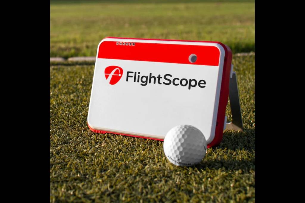 Cảm biến golf 3D FlightScope Mevo giúp người chơi nâng cao trình độ đánh bóng