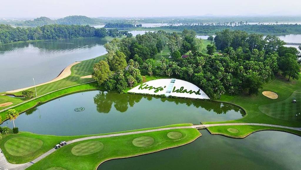 Sân golf Đồng Mô thuộc thị xã Sơn Tây, Hà Nội