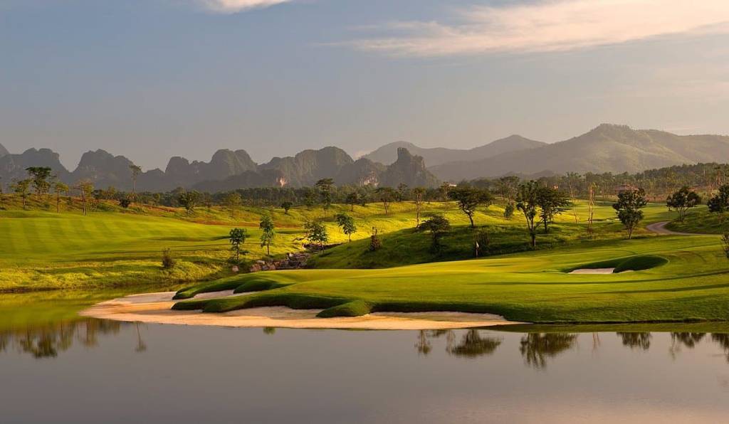 Skylake Golf Resort là một trong số các sân golf đẹp nhất Việt Nam 