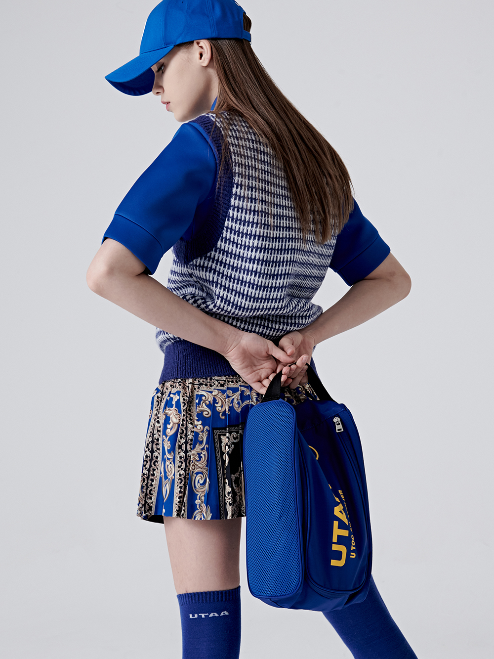 UTAA Rabbit Tooth Knit Vest : Sky Blue - Ảnh 3