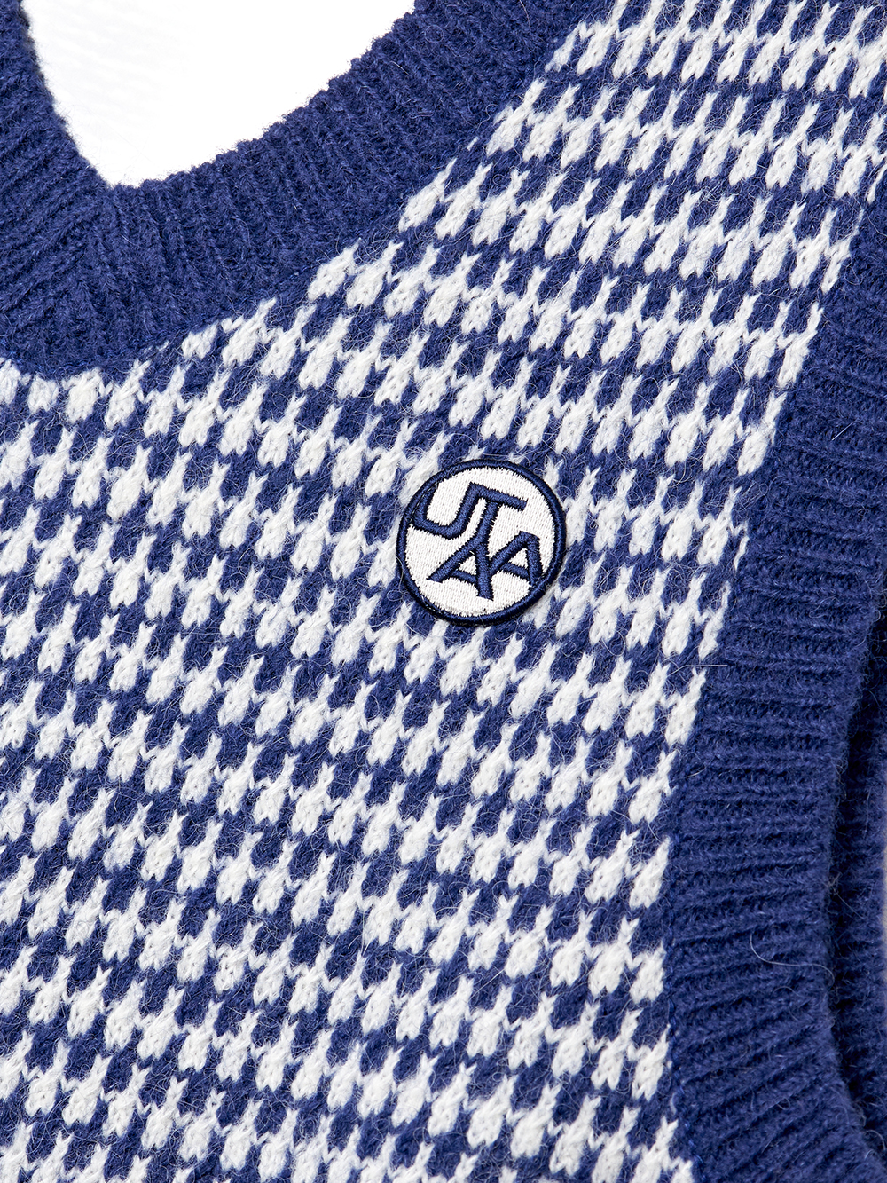 UTAA Rabbit Tooth Knit Vest : Sky Blue - Ảnh 6