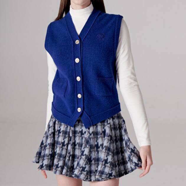 UTAA Ducat Pocket Knit Vest : Women's Blue