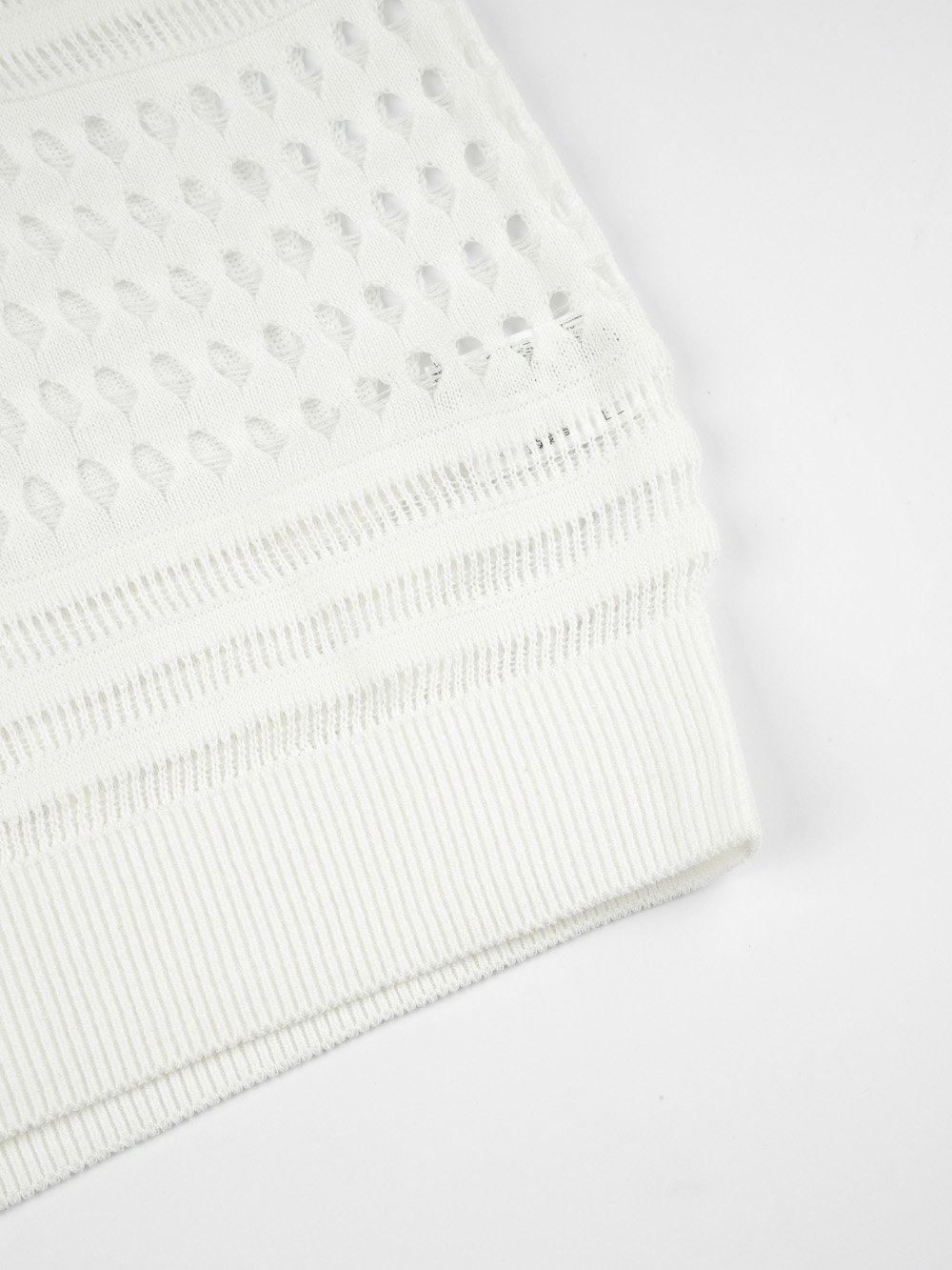 UTAA Punching Scasi Knit Vest : Women's White - Ảnh 8