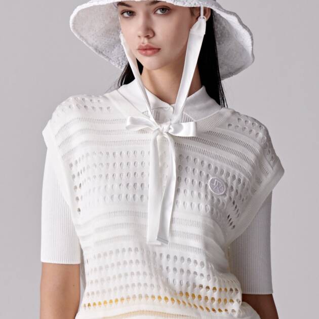 UTAA Punching Scasi Knit Vest : Women's White